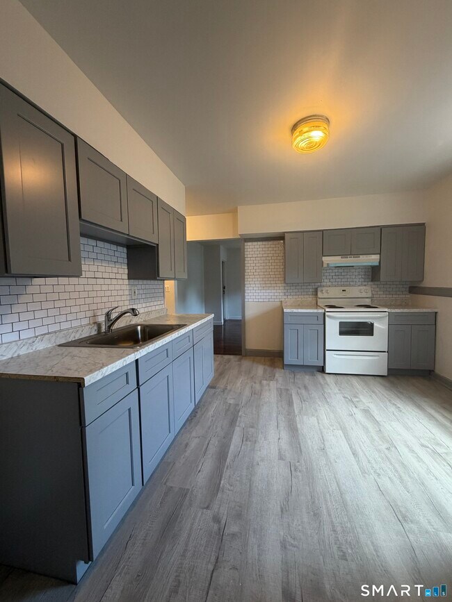 Foto del edificio - 155 Clover St
