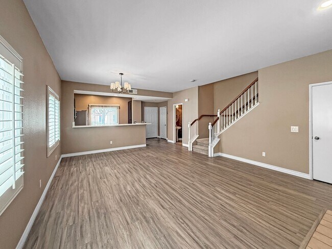 Building Photo - Beautifully Upgraded 3BR/2.5BA Townhome in...
