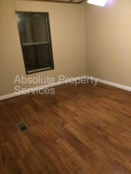 Building Photo - 508 Wingo Rd