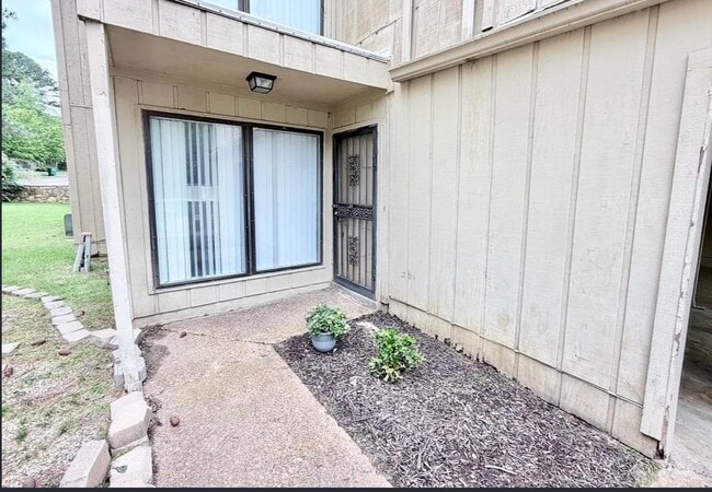 Photo - 8406 Rockcreek Pkwy Townhome