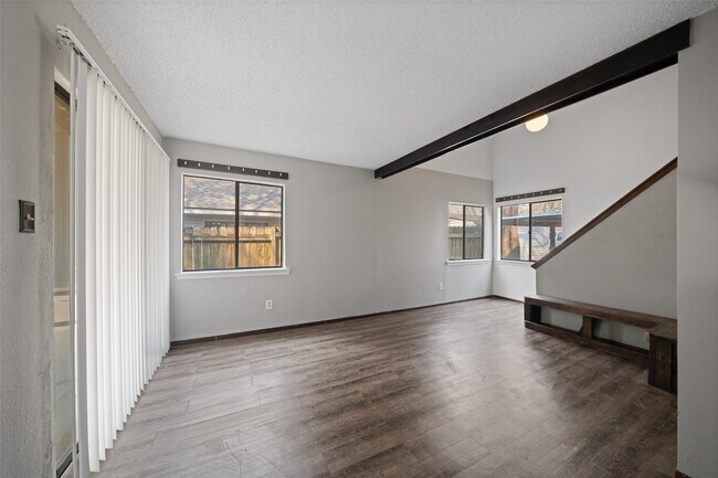 Building Photo - 26621 Orchid Ct