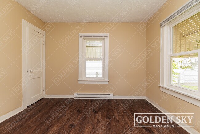 Foto del edificio - 1210 S Burlington Dr