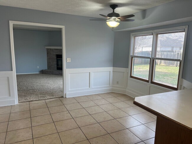 Building Photo - 3Bed / 2Bath in Springfield