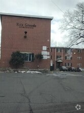 Building Photo - 29 Annawan St