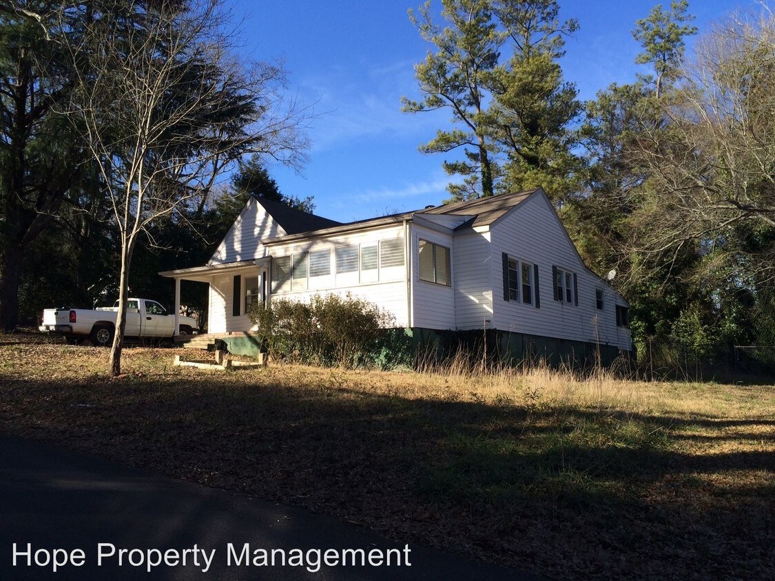 105 Carden St, Hogansville, GA 30230 House Rental in Hogansville, GA