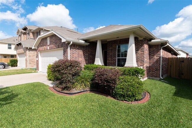 Foto del edificio - 20914 Brodie Ln