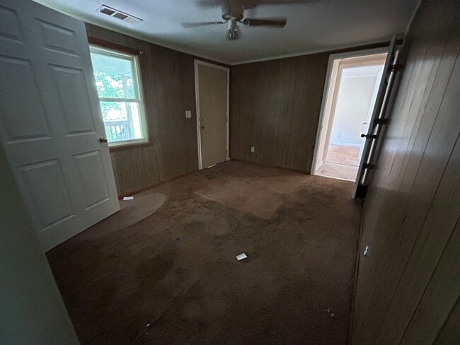 Building Photo - NEWNAN-201 Herring Rd 3 Bedroom 1 Bath