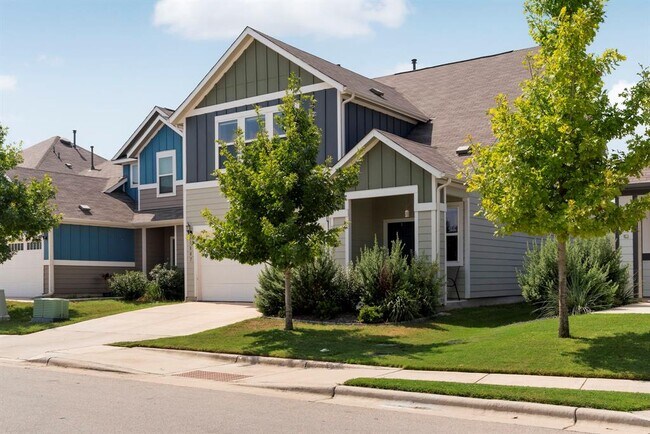 Foto del edificio - 11807 Clayton Creek Ave