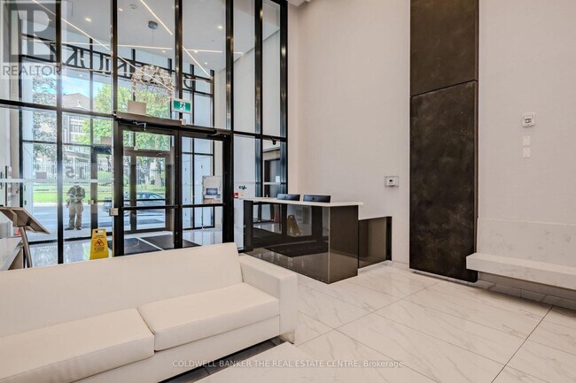 Photo du bâtiment - 15 Queen St S