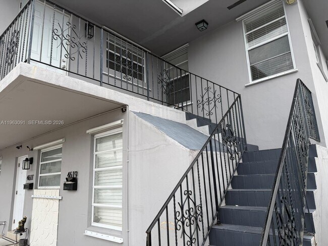 Foto del edificio - 4617 NW 2nd Terrace