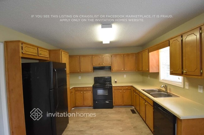 Foto del edificio - 4719 Deer Ridge Ct