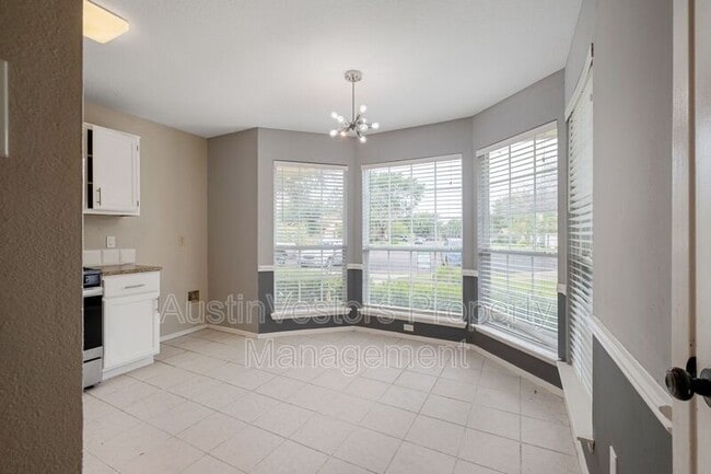 Foto del edificio - 8900 Pocono Cove