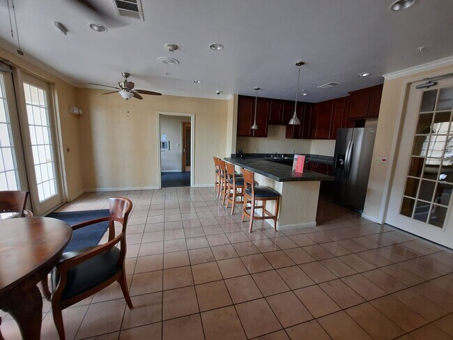 Building Photo - This place has it all...