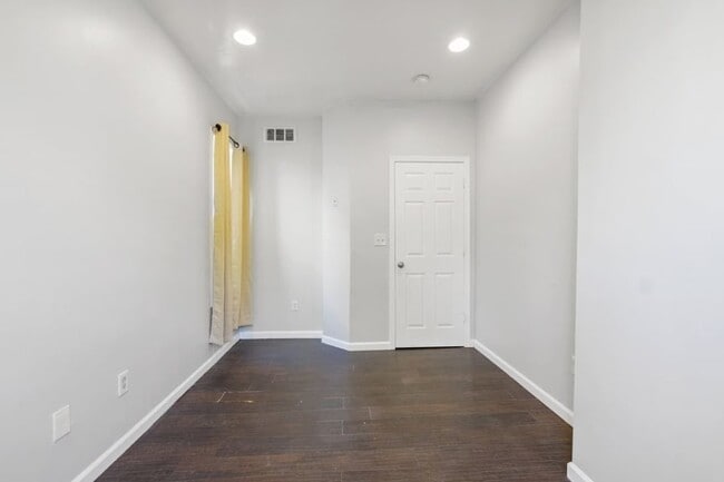 Building Photo - 2356 N Colorado St