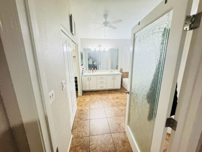 Building Photo - 3805 Cool Meadows Dr