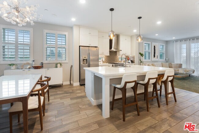 Foto del edificio - 5053 Echo St