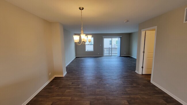 Foto del edificio - 2303 Upland Rd