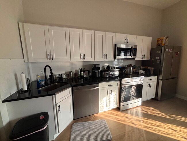 Cocina completa - 217 S High St