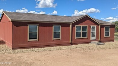 Building Photo - 7875 Loma Ln
