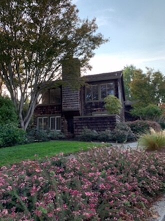 Primary Photo - 2750 Sea View Pkwy