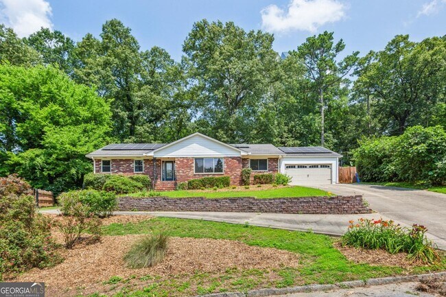 Foto del edificio - 3292 Ferncliff Pl NE