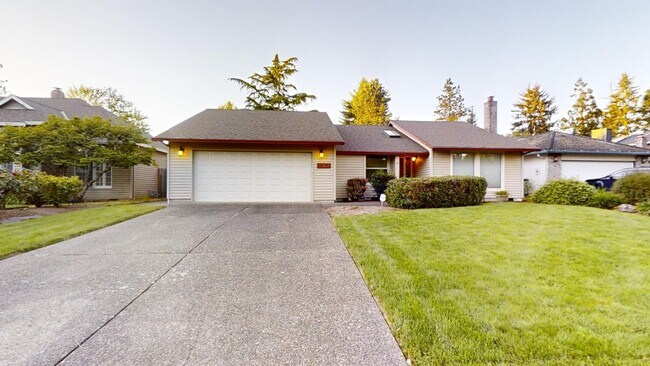 Building Photo - Spacious Ranch-Style Home with Modern Amen...