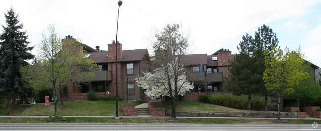 Foto del edificio - Crown Court Apartments