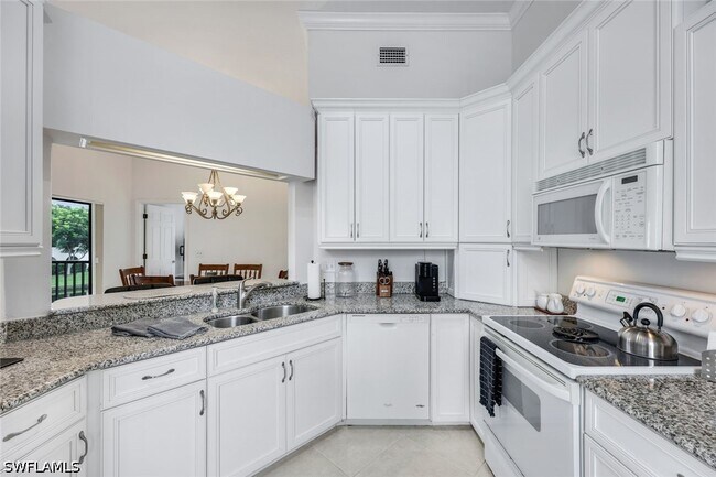 Foto del edificio - 631 Beachwalk Cir