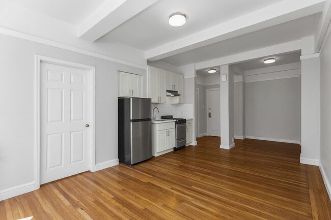 Building Photo - 455 Hyde