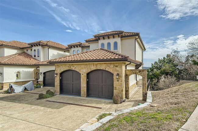 Building Photo - 17545 W Reed Park Rd