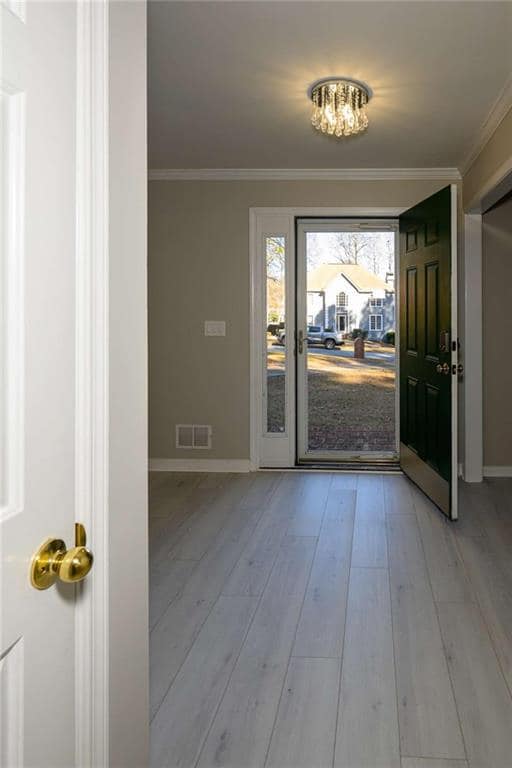 Foto del edificio - 151 Lakeside Dr NW