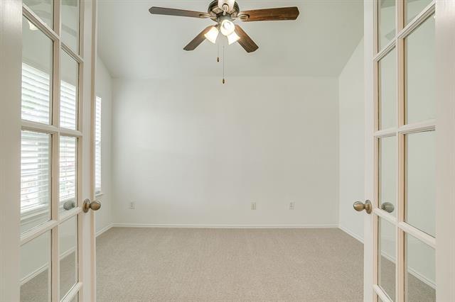 Building Photo - 15712 Landing Creek Ln