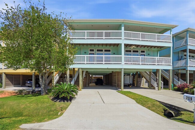 Foto del edificio - 709 N Bayshore Dr