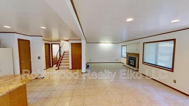 Building Photo - 2075 Griswold Dr