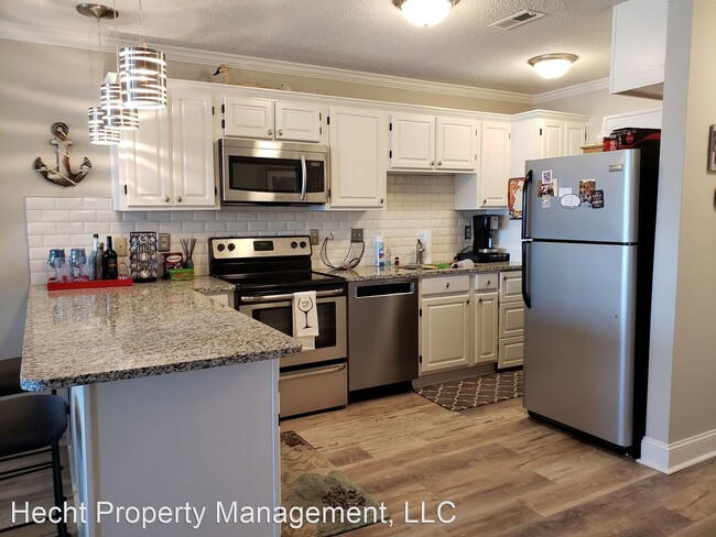 Building Photo - 7831 Spinnaker Bay Dr