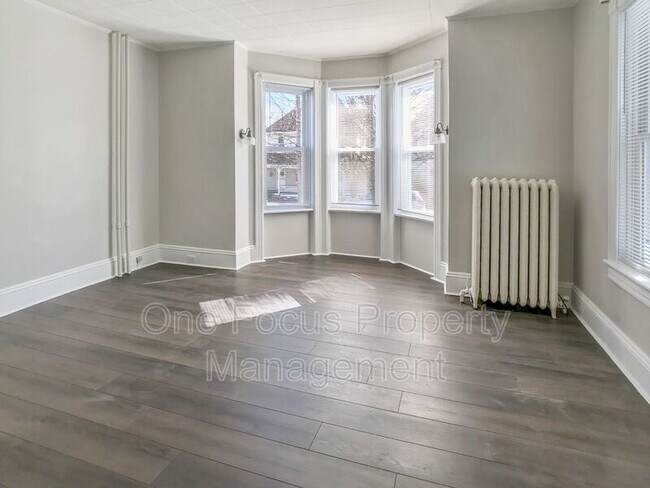 Foto del edificio - 1011 Baldwin St
