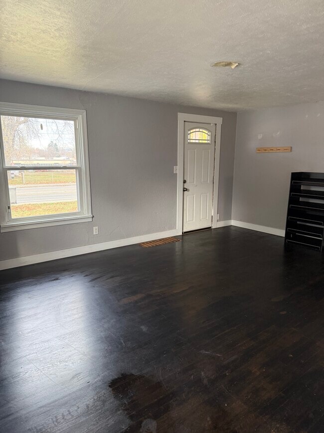 Foto del edificio - 9518 E Broadway Ave