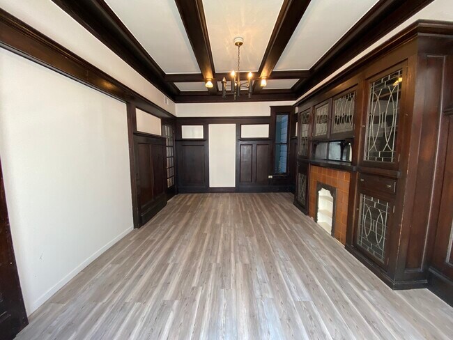 Building Photo - 516 Laguna St
