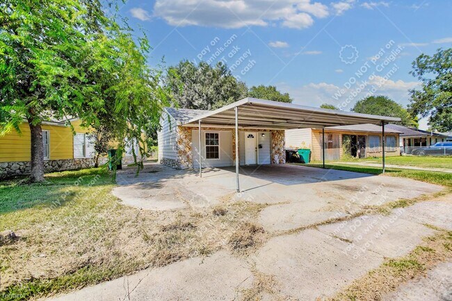Building Photo - 2 br, 1 bath House - 711 S 7th St