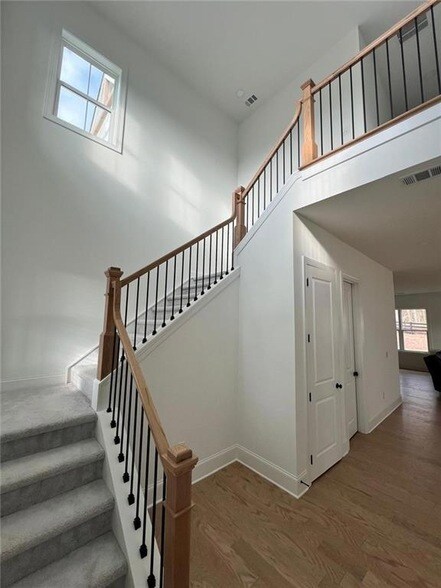 Foto del edificio - 1934 Harken Grv