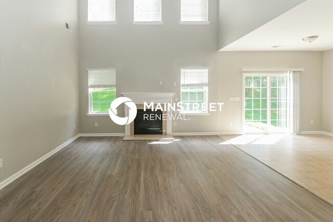 Building Photo - 4 Bedroom Pet-Friendly Home in Huntersvill...