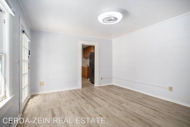 Foto del edificio - 1 br, 1 bath House - 531 Taylor Ave - Back...