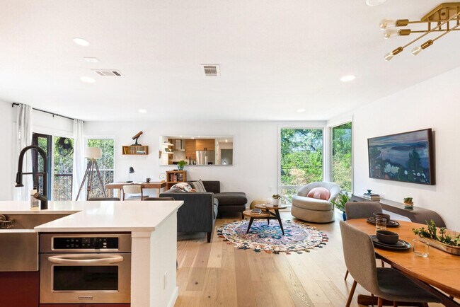 Foto del edificio - 2906 Westhill Dr