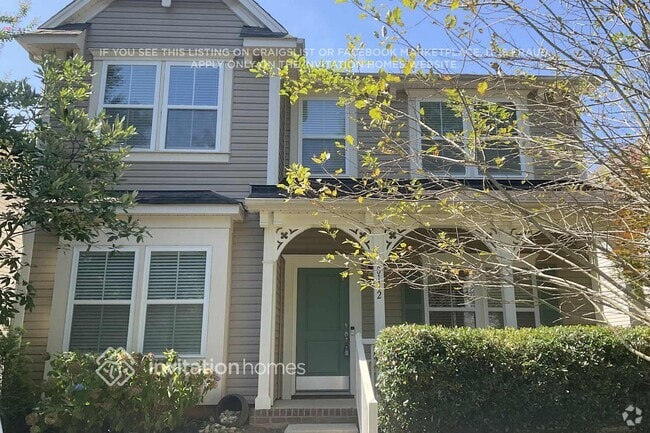 Building Photo - 8112 Dumphries Dr