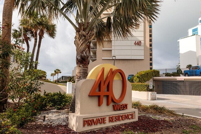 Building Photo - 440 S Gulfview Blvd