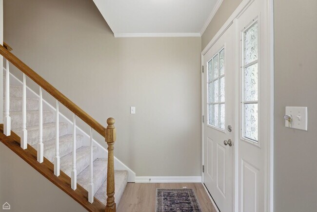 Foto del edificio - 934 Surrey Ln