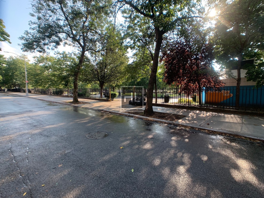 Primary Photo - NORTH ELLIOTT PLACE