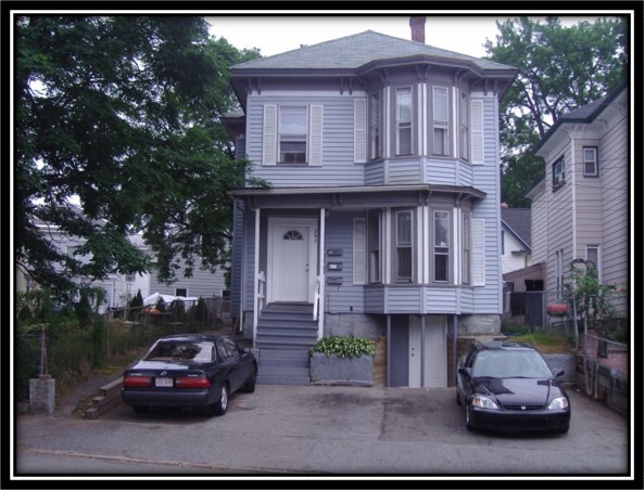 Foto del edificio - 242 Branch St
