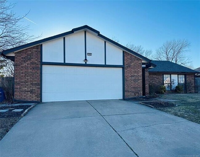 Foto del edificio - Beautiful 3 bed 2 bath in Union Schools