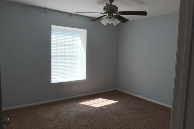 Foto del edificio - 3730 Fairfield Ave